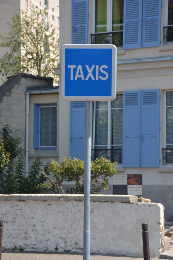 commander taxi poissy